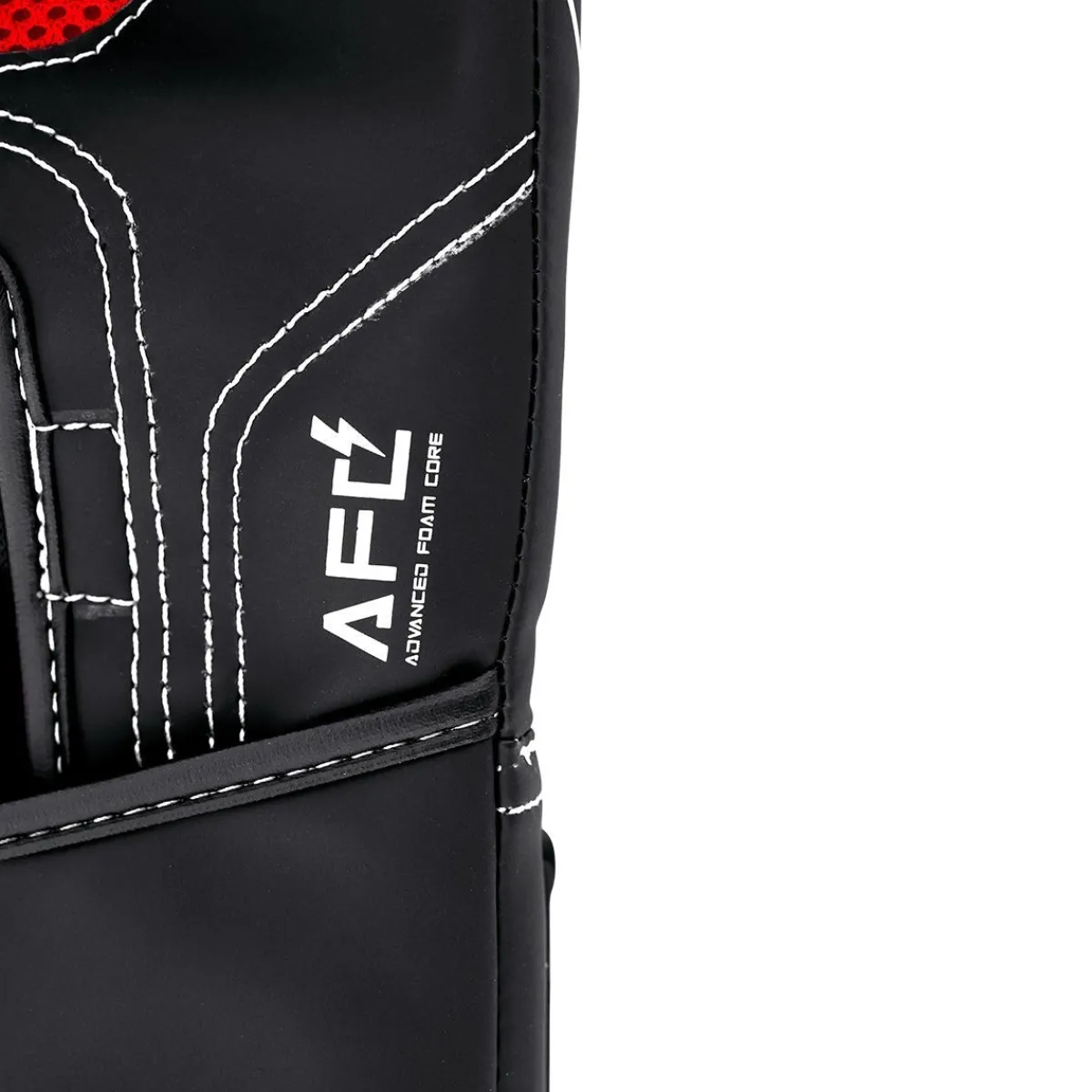 Outlet Century US Retail Brave Muay Thai Glove Black/White/Red