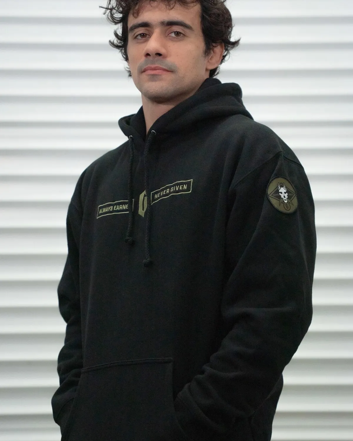 Online Gameness Men's Combate Hoodie Black